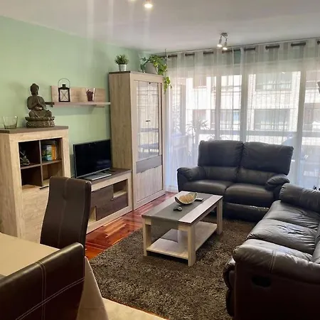 Piso Centrico, Garaje Incluido,zona Vialia Apartmán *