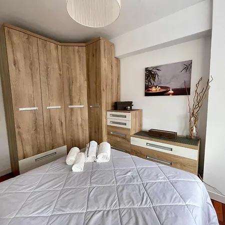 Piso Centrico, Garaje Incluido,zona Vialia Apartmán Vigo